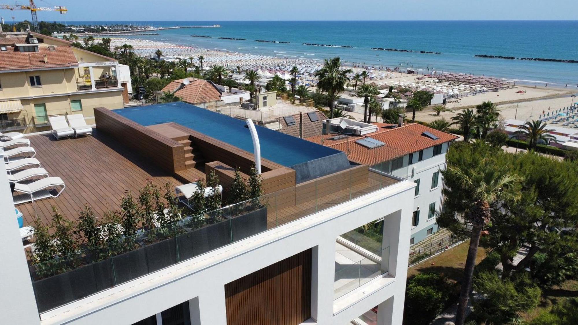 Hotel Relax Family & Spa San Benedetto del Tronto Exterior photo
